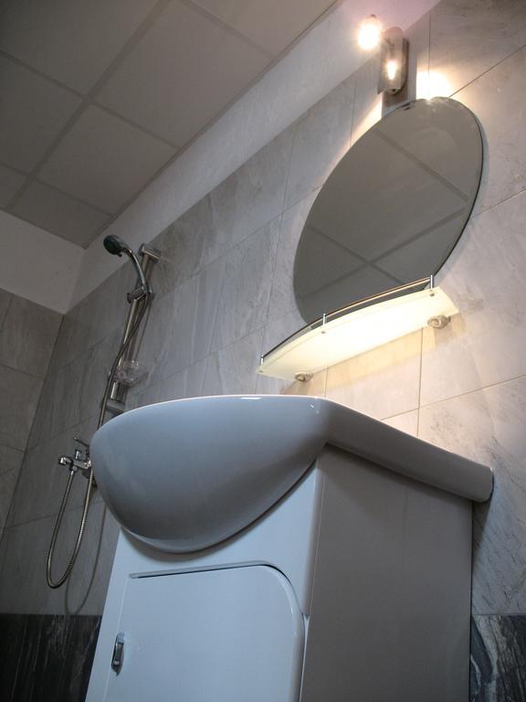 Leon Rent Studio 8 Veliko Tŭrnovo Exterior photo